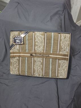 AUTHENTIC Burberry Brown & Cream Striped Paisley Towel